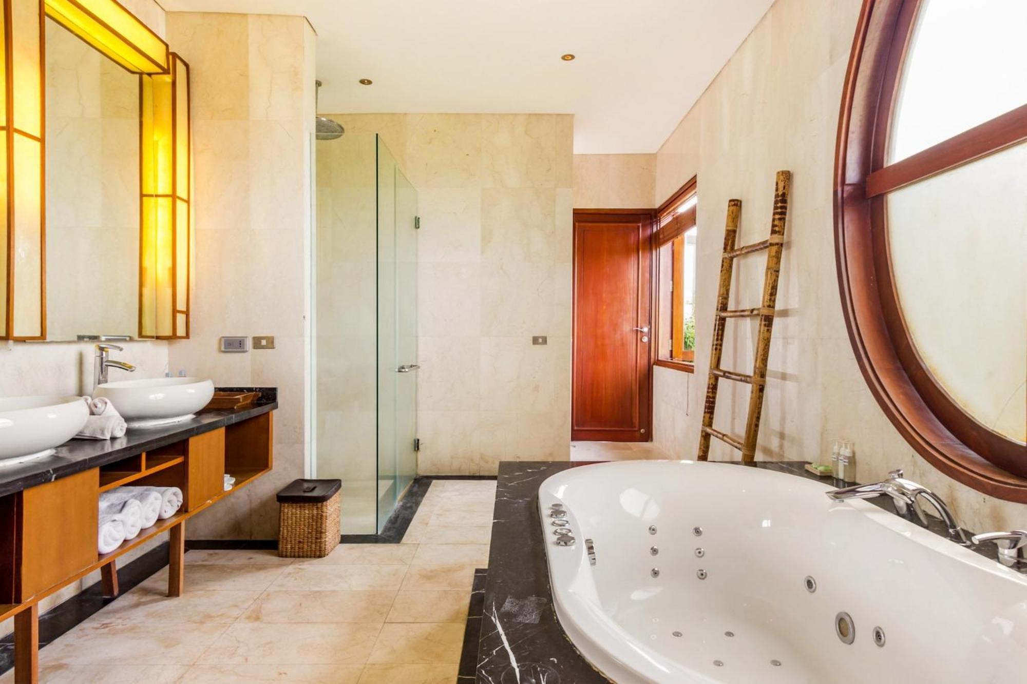 Villa Kaira Estate Canggu Exteriör bild