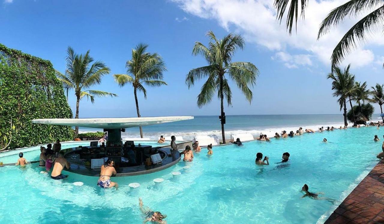 Villa Kaira Estate Canggu Exteriör bild