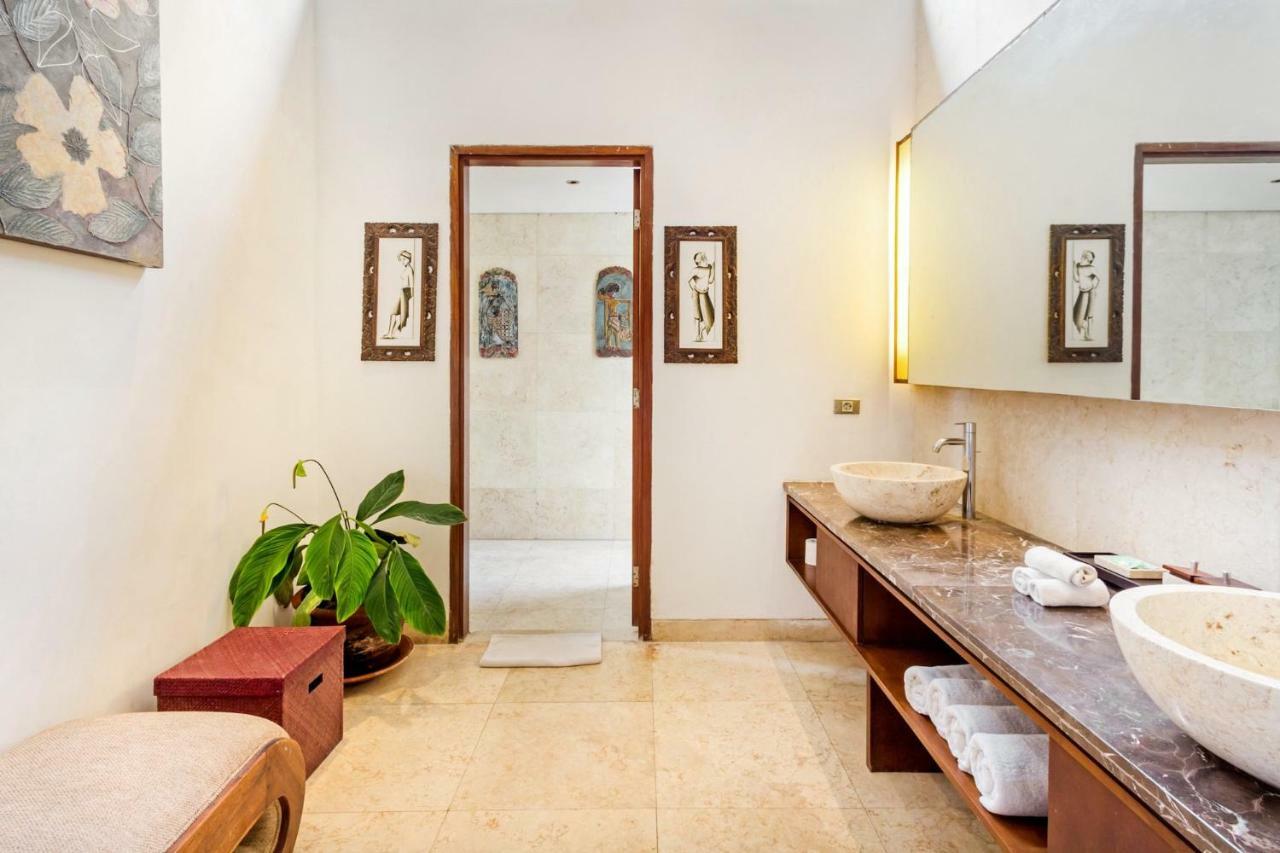 Villa Kaira Estate Canggu Exteriör bild